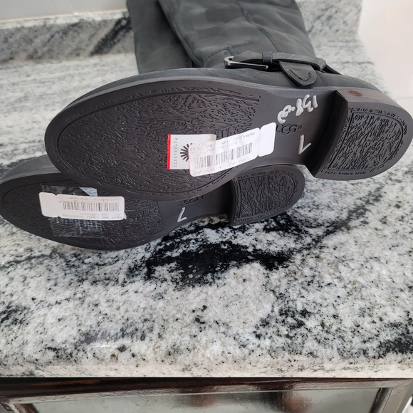 UGG® Katelyn Leather Tall Block Heel Riding Boots - Picture 8 of 9